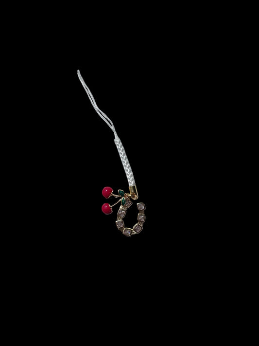 White with Cherries and Horseshoe